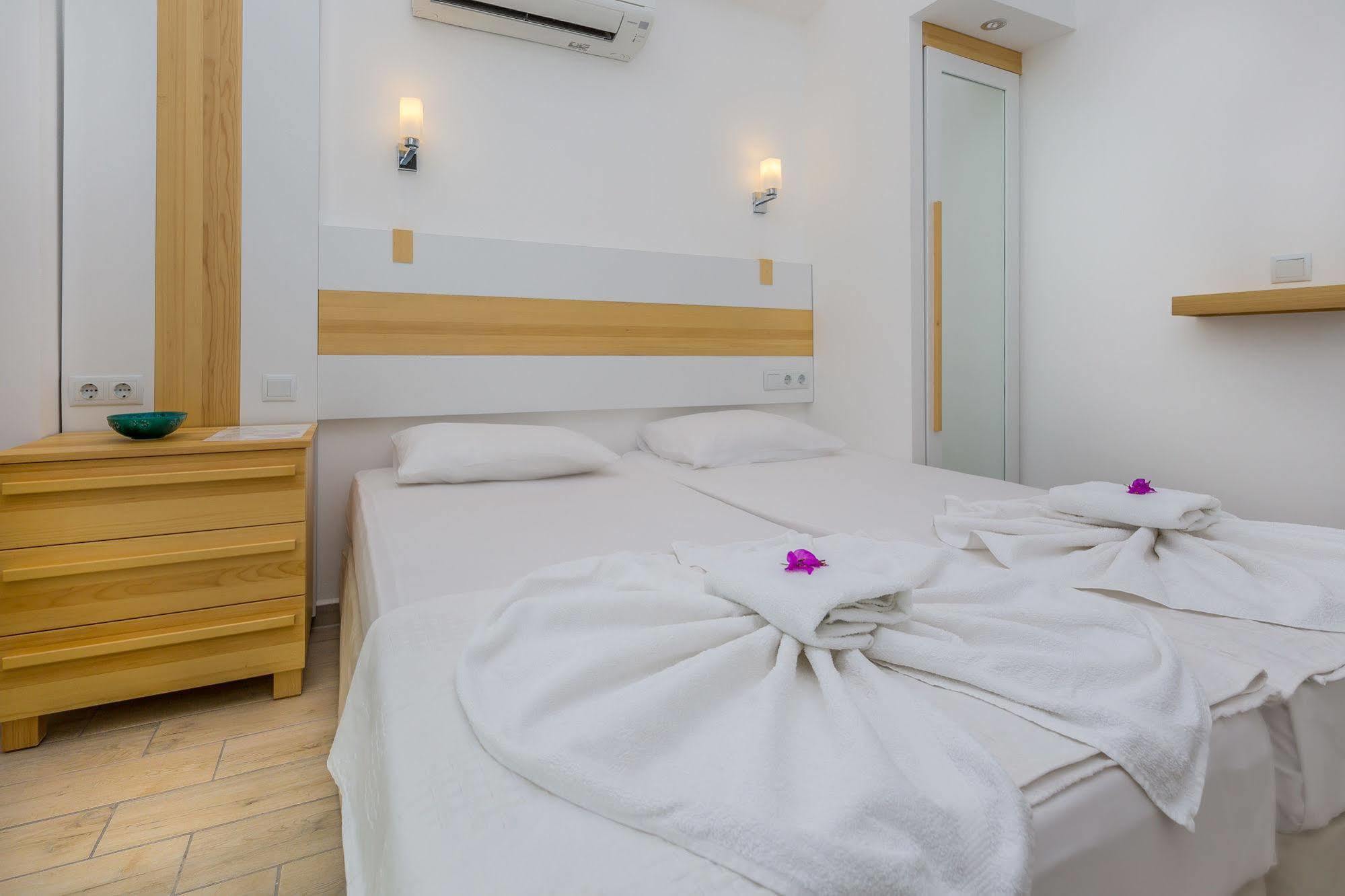 Defne Hotel Kaş Buitenkant foto